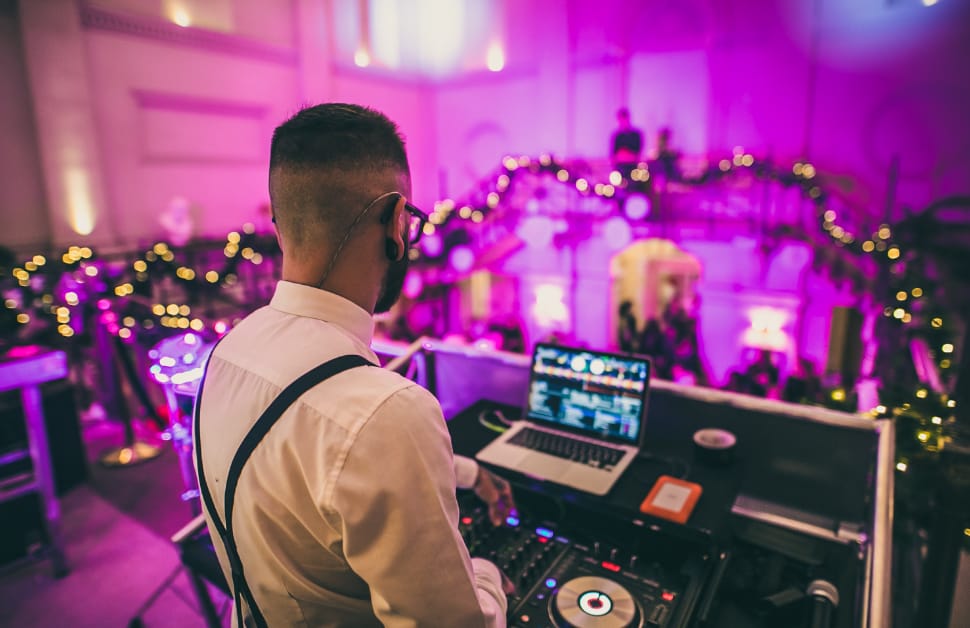 Wedding DJ Hire in Gold Coast